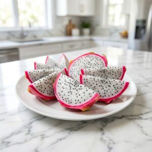 Thanh long ruột trắng khi cắt ra